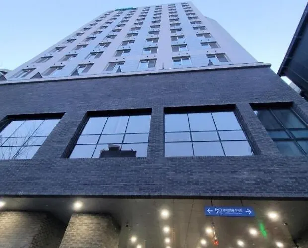 Apartment Excellent Location, Comfortable Ddp House