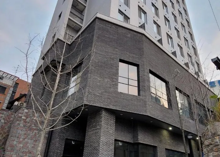 Excellent Location, Comfortable Ddp House Apartment Seoul